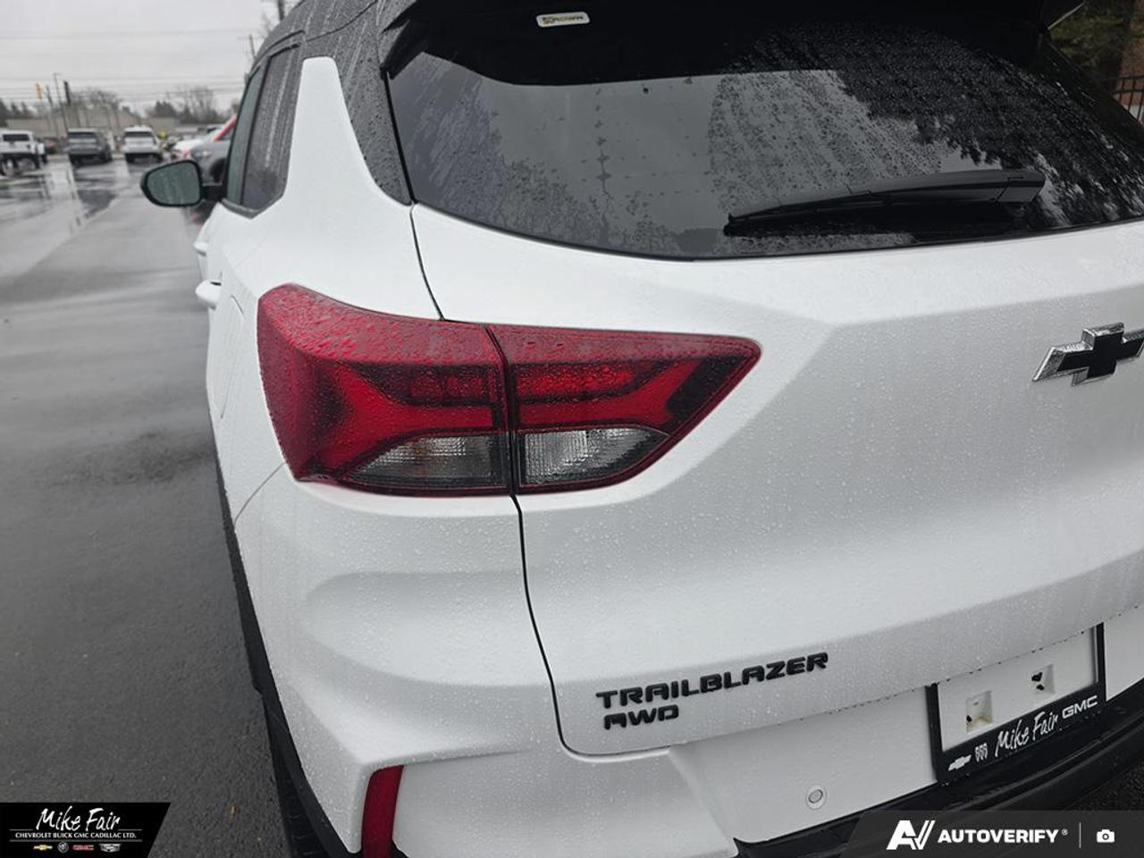 2023 Chevrolet TrailBlazer RS ONE OWNER! Bluetooth, Apple CarPlay, Driver Info Centre Photo