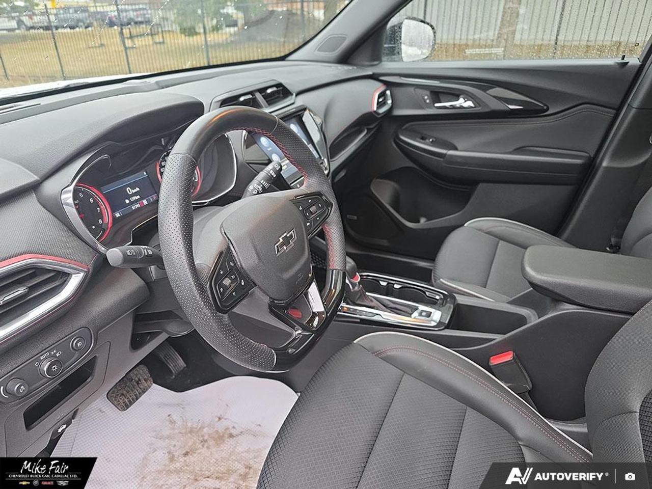 2023 Chevrolet TrailBlazer RS ONE OWNER! Bluetooth, Apple CarPlay, Driver Info Centre Photo