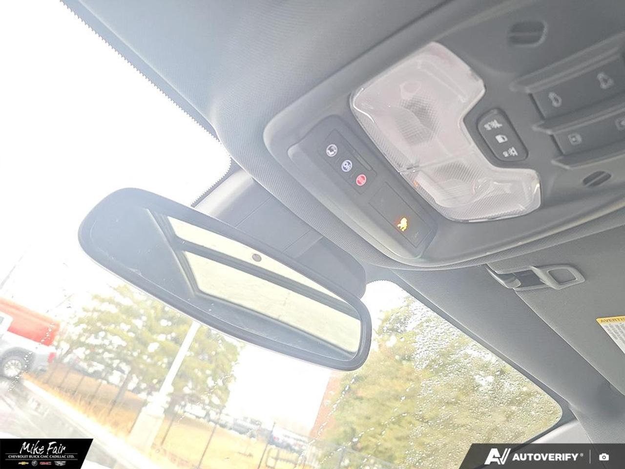 2023 Chevrolet TrailBlazer RS ONE OWNER! Bluetooth, Apple CarPlay, Driver Info Centre Photo