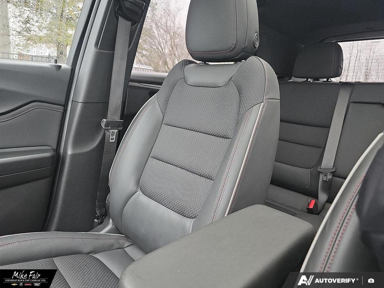 2023 Chevrolet TrailBlazer RS ONE OWNER! Bluetooth, Apple CarPlay, Driver Info Centre Photo