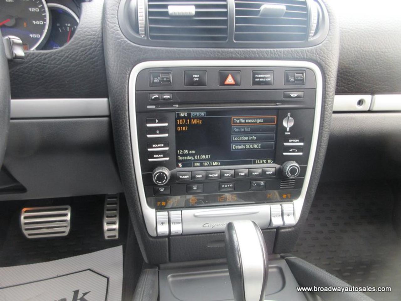 2010 Porsche Cayenne ALL-WHEEL DRIVE GTS-EDITION 5 PASSENGER 4.8L - V8.. NAVIGATION.. LEATHER.. HEATED SEATS.. DRIVE-MODE-SELECT.. POWER SUNROOF.. BOSE AUDIO.. Photo