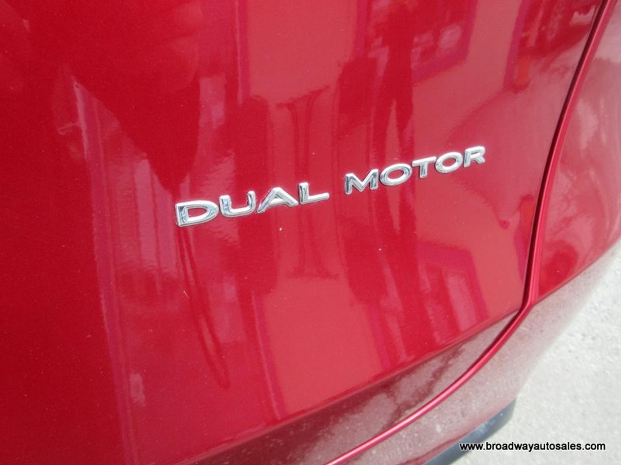 2024 Tesla Model Y ALL-WHEEL DRIVE LONG-RANGE-MODEL 5 PASSENGER ELECTRIC DUAL MOTOR.. NAVIGATION.. LEATHER.. HEATED SEATS.. BACK-UP CAMERA.. Photo