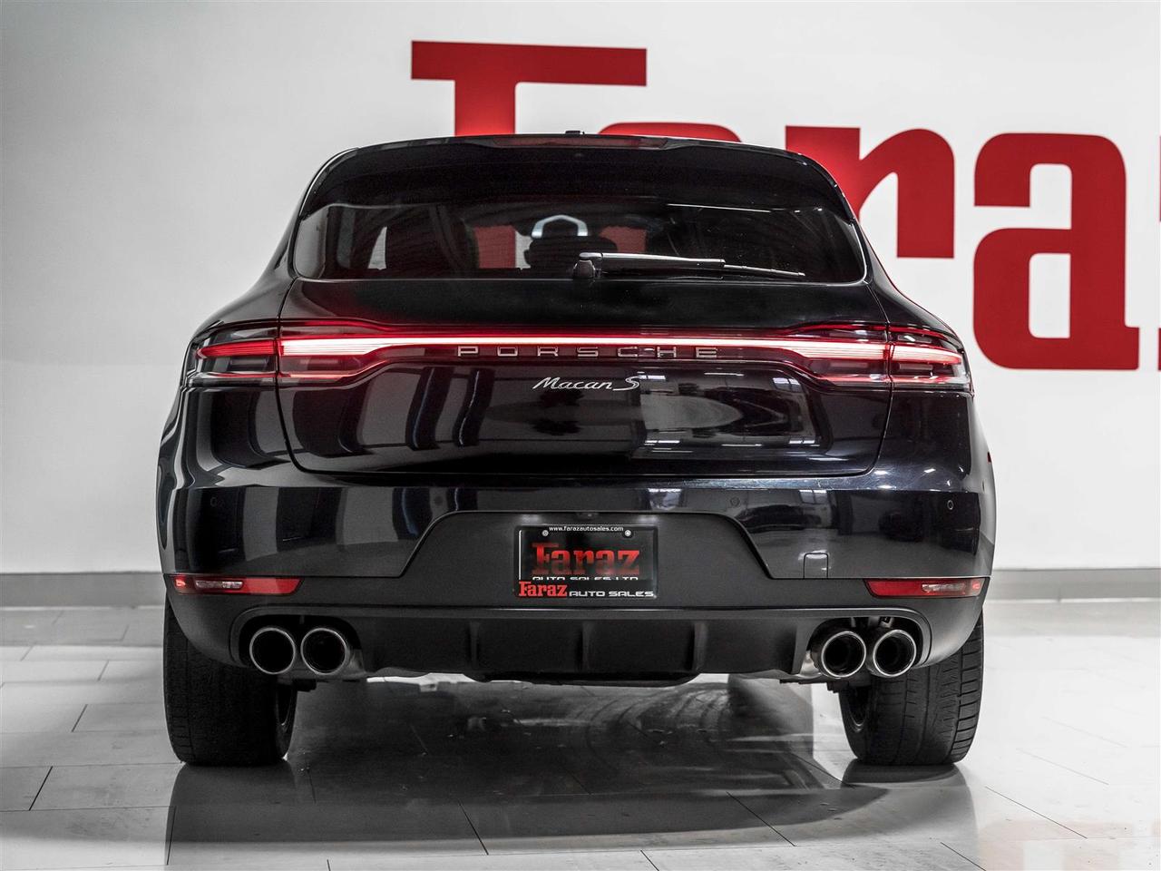 2019 Porsche Macan S|PREMIUM PLUS|2 SETS RIMS & TIRES|ACCIDENT FREE Photo