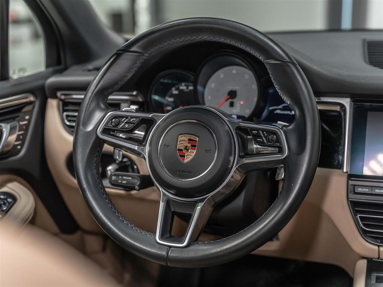 2019 Porsche Macan S|PREMIUM PLUS|2 SETS RIMS & TIRES|ACCIDENT FREE Photo