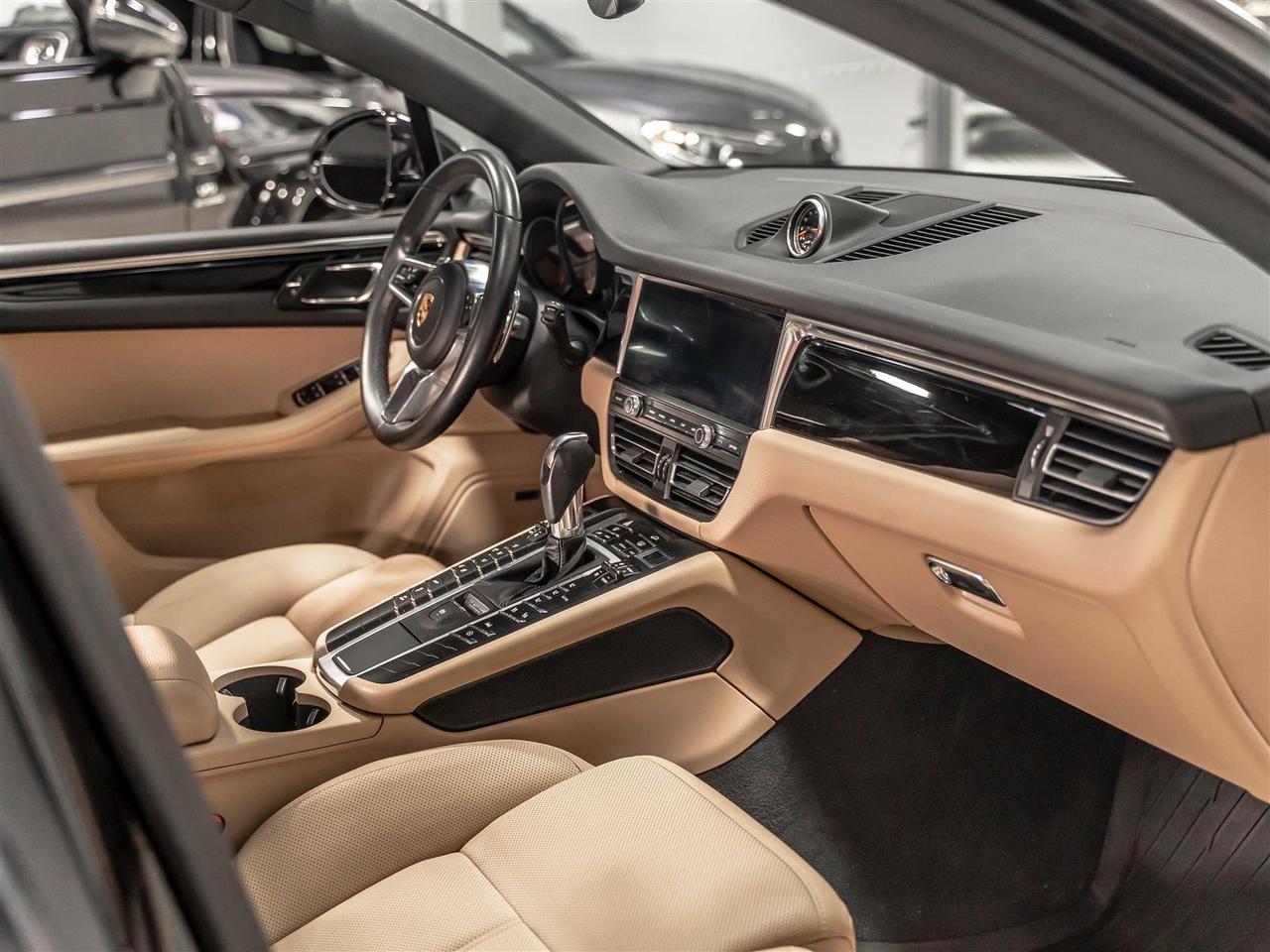 2019 Porsche Macan S|PREMIUM PLUS|2 SETS RIMS & TIRES|ACCIDENT FREE Photo