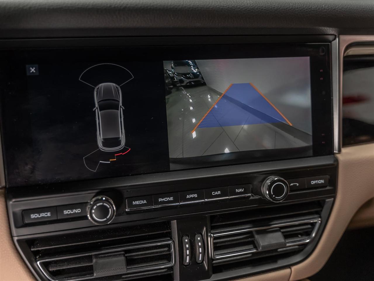 2019 Porsche Macan S|PREMIUM PLUS|2 SETS RIMS & TIRES|ACCIDENT FREE Photo