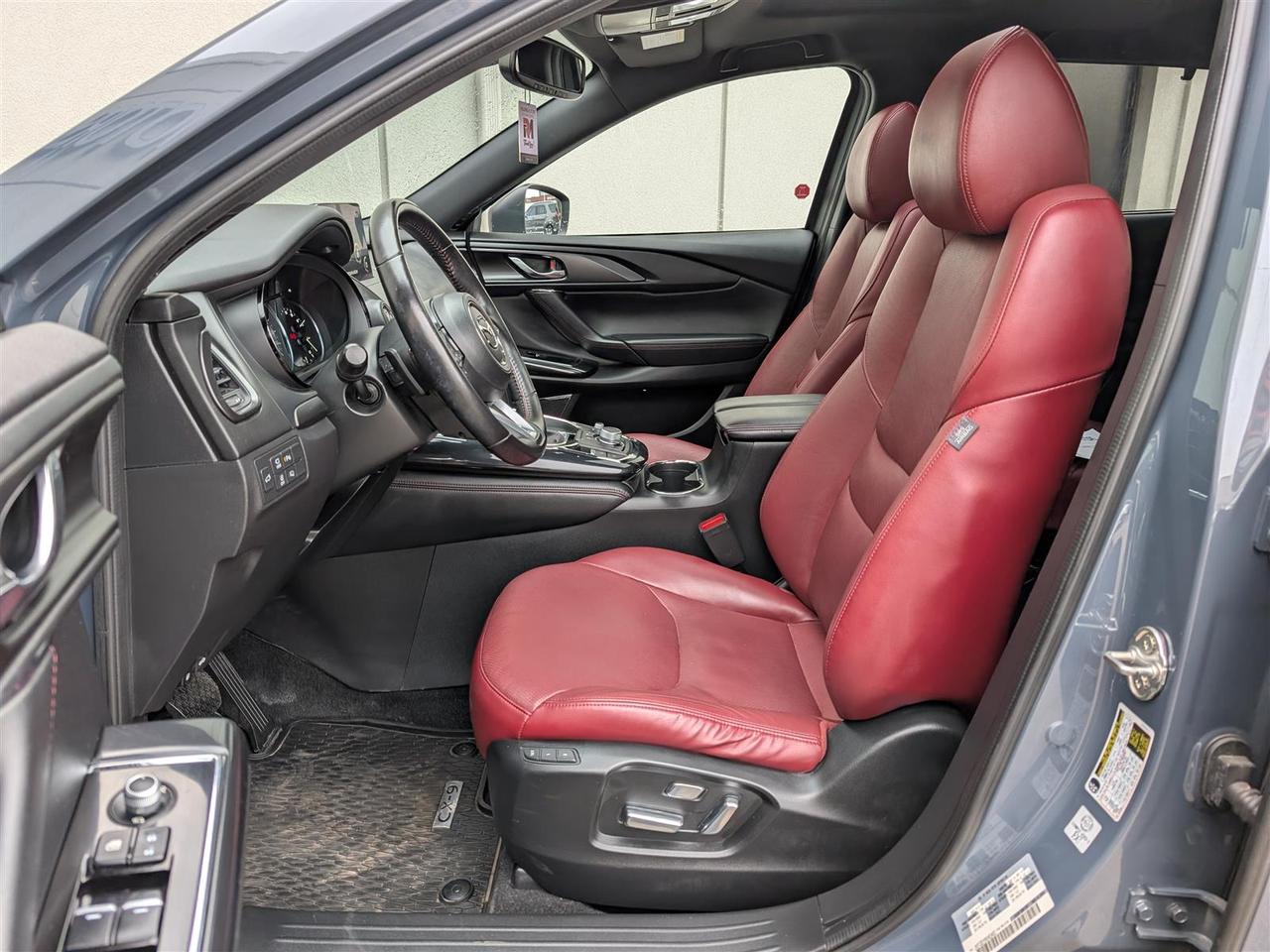 2021 Mazda CX-9 GT AWD - NAVI - SUNROOF - 6 PASS - KURO - RED LEATHER Photo