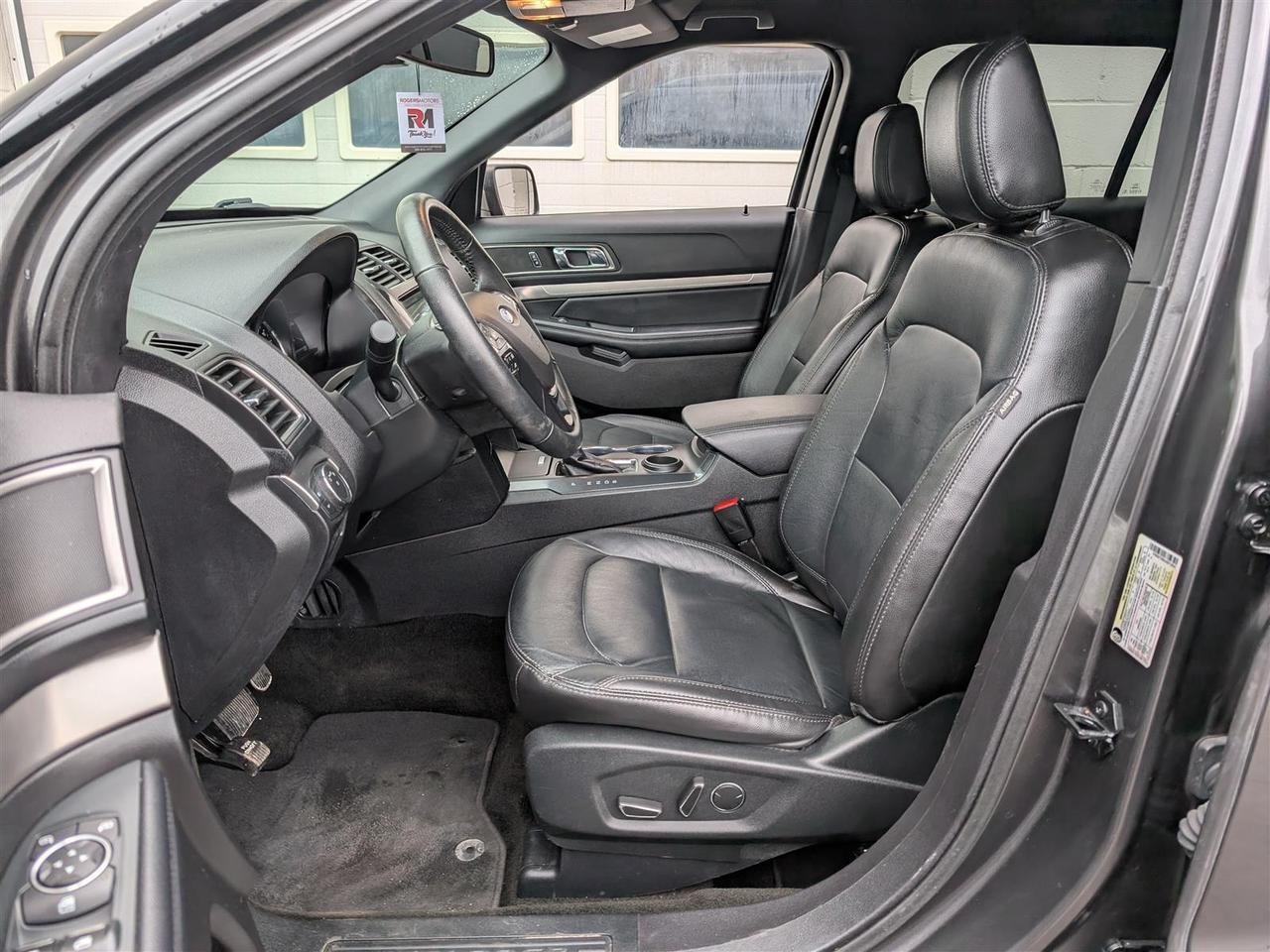 2018 Ford Explorer XLT - NAVI -  7 PASS - LEATHER - TECH FEATURES Photo