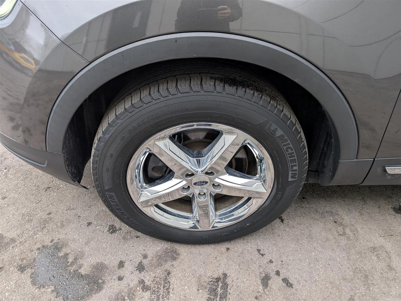 2018 Ford Explorer XLT - NAVI -  7 PASS - LEATHER - TECH FEATURES Photo