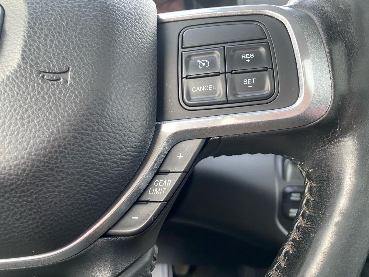 2019 RAM 2500 Laramie Crew Cab | Cummins Diesel | NAV | Sunroof Photo