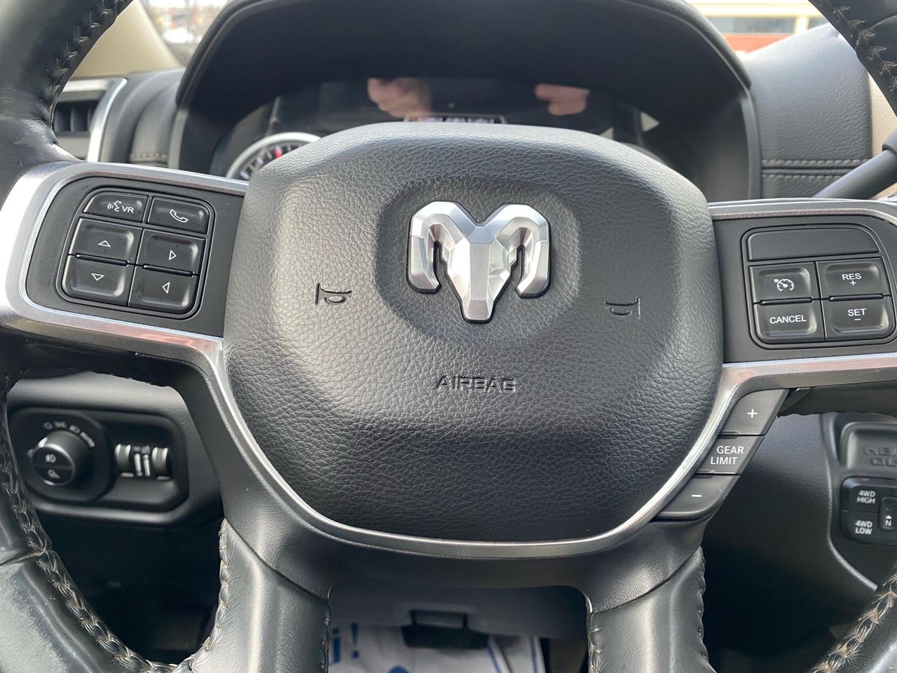 2019 RAM 2500 Laramie Crew Cab | Cummins Diesel | NAV | Sunroof Photo