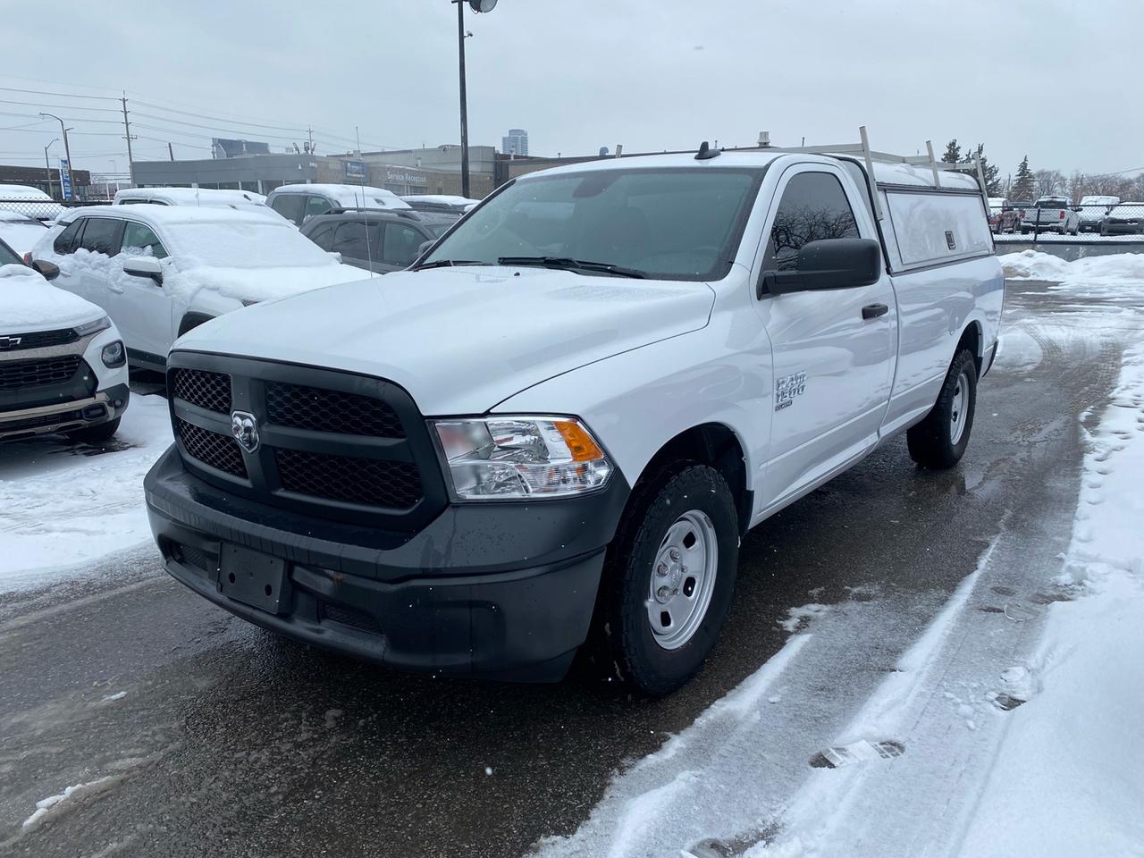 2022 RAM 1500 Tradesman | Leer Contractors Cap | BlueTooth | Android Auto | Apple CarPlay Photo2