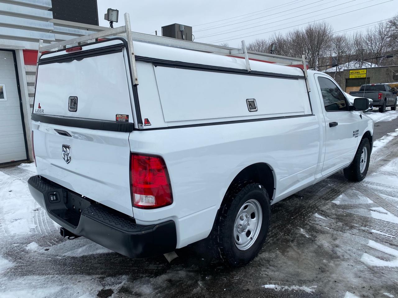 2022 RAM 1500 Tradesman | Leer Contractors Cap | BlueTooth | Android Auto | Apple CarPlay Photo