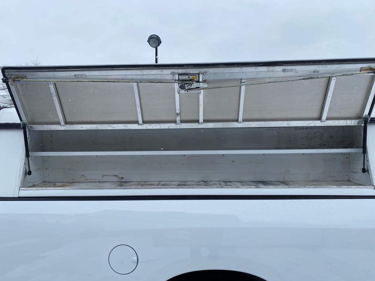 2022 RAM 1500 Tradesman | Leer Contractors Cap | BlueTooth | Android Auto | Apple CarPlay Photo