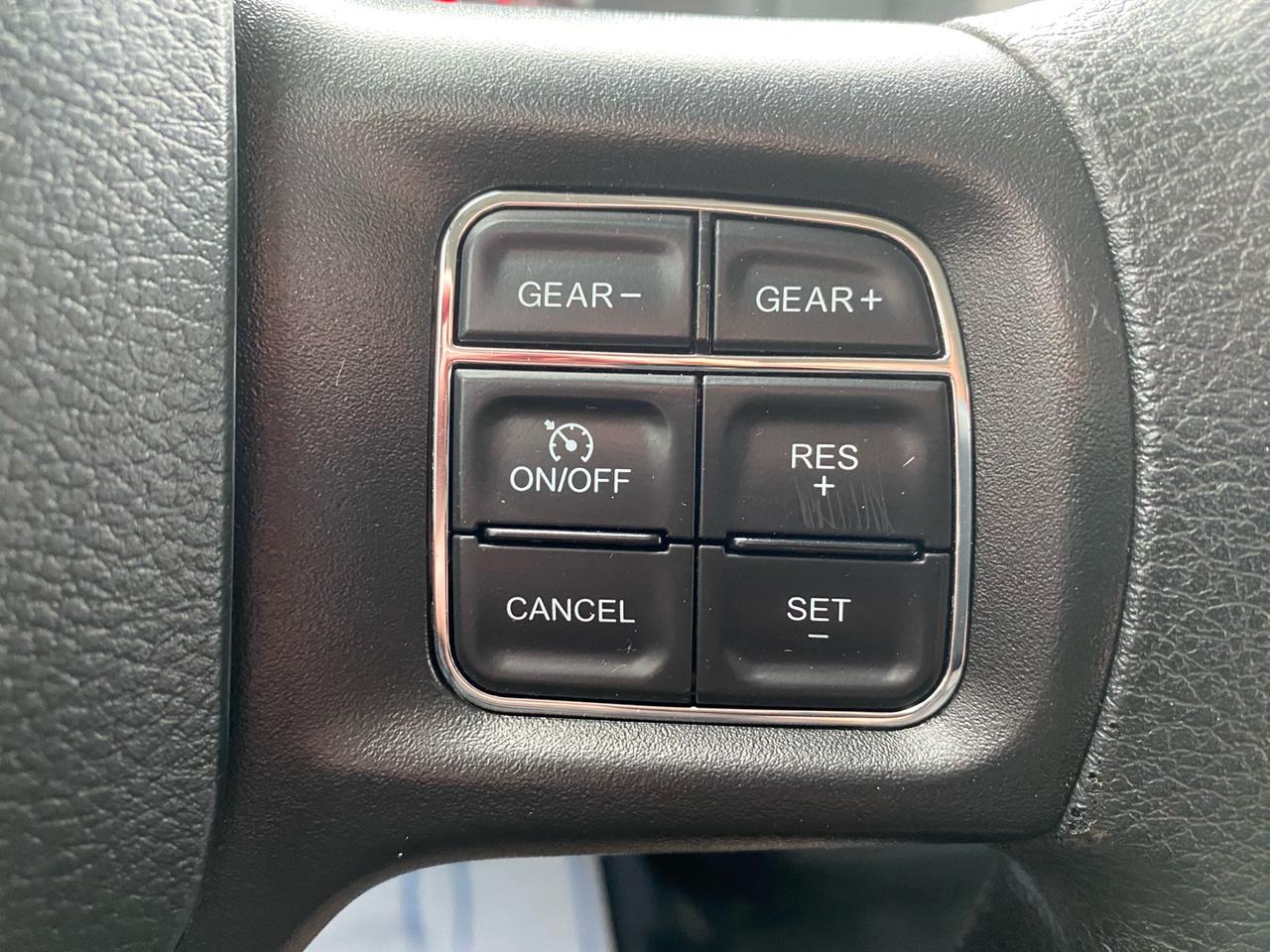 2022 RAM 1500 Tradesman | Leer Contractors Cap | BlueTooth | Android Auto | Apple CarPlay Photo