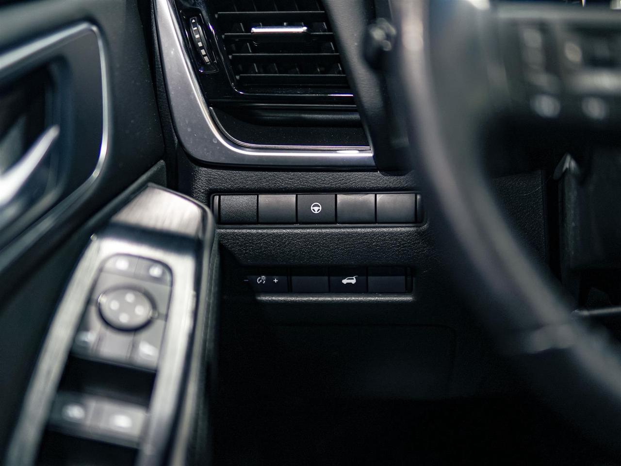 2021 Nissan Rogue SV AWD | PREMIUM | LEATHER | PANO ROOF Photo