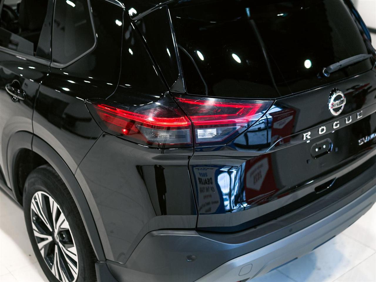 2021 Nissan Rogue SV AWD | PREMIUM | LEATHER | PANO ROOF Photo