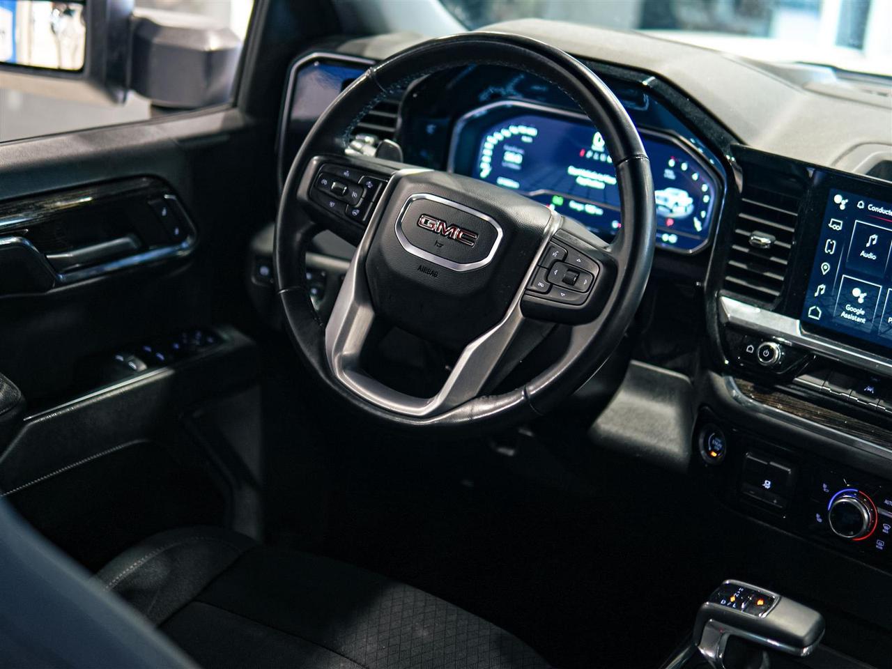 2024 GMC Sierra 1500 ELEVATION | NO ACCIDENTS | 4X4 | 5.3L | PREF PKG | RUNNING BOARDS Photo