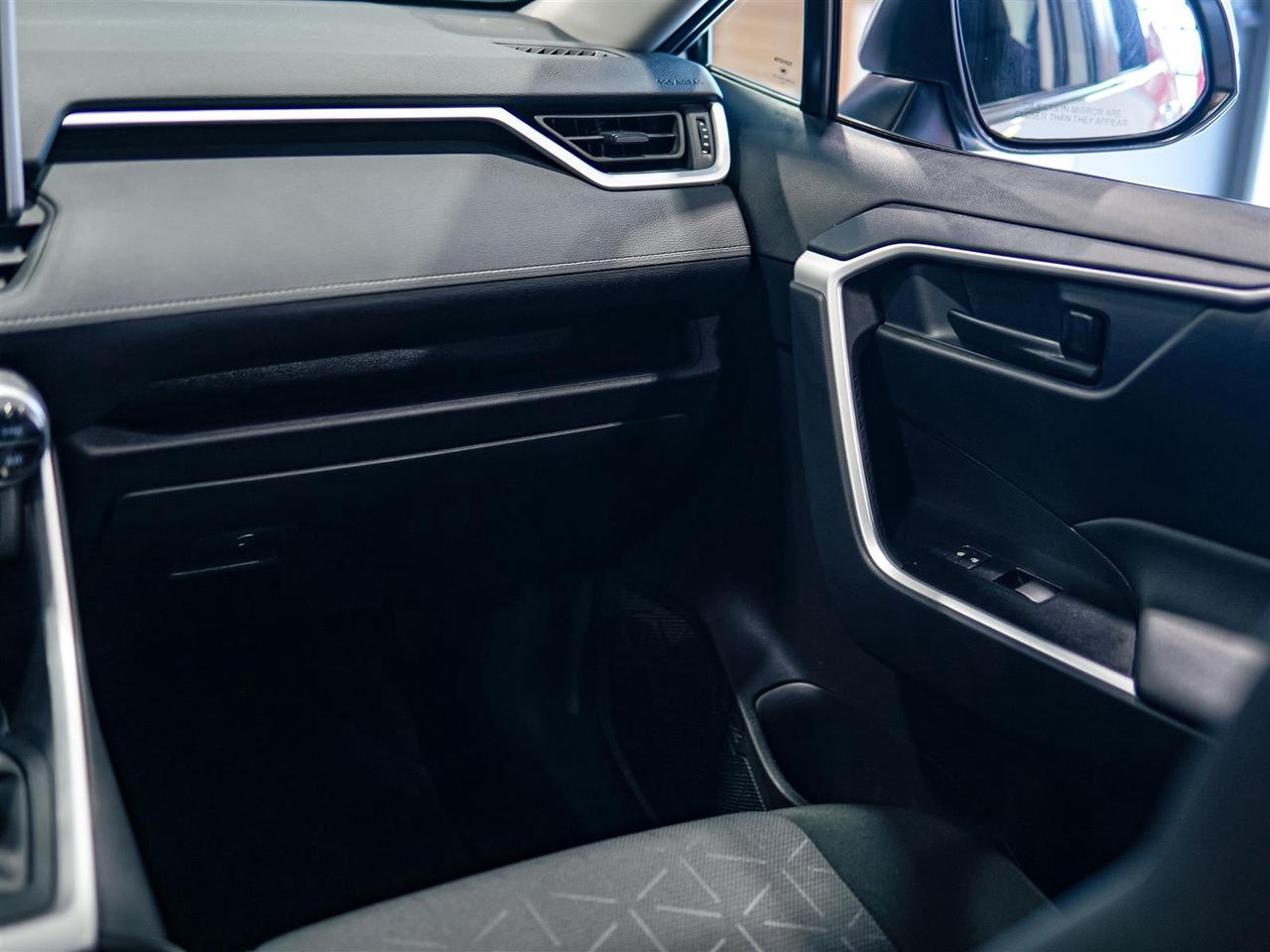 2025 Toyota RAV4 Hybrid HYBRID LE AWD | NO ACCIDENTS | ALLOYS Photo