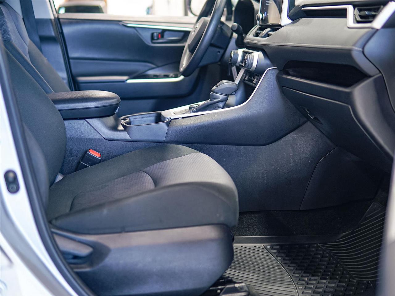 2025 Toyota RAV4 Hybrid HYBRID LE AWD | NO ACCIDENTS | ALLOYS Photo