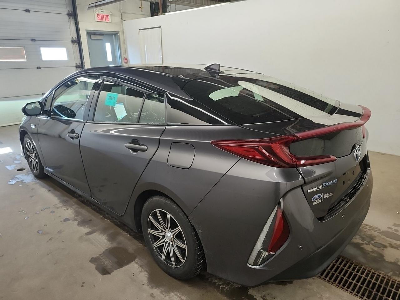 2019 Toyota Prius Prime UPGRADE | NAV | LEATHER | 9 SERV RECORDS Photo