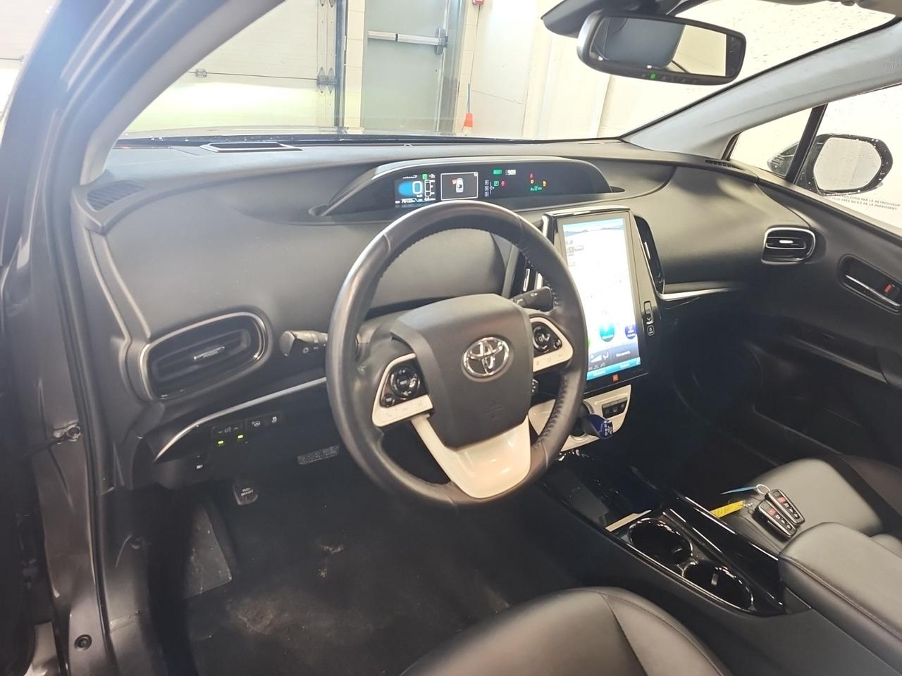 2019 Toyota Prius Prime UPGRADE | NAV | LEATHER | 9 SERV RECORDS Photo
