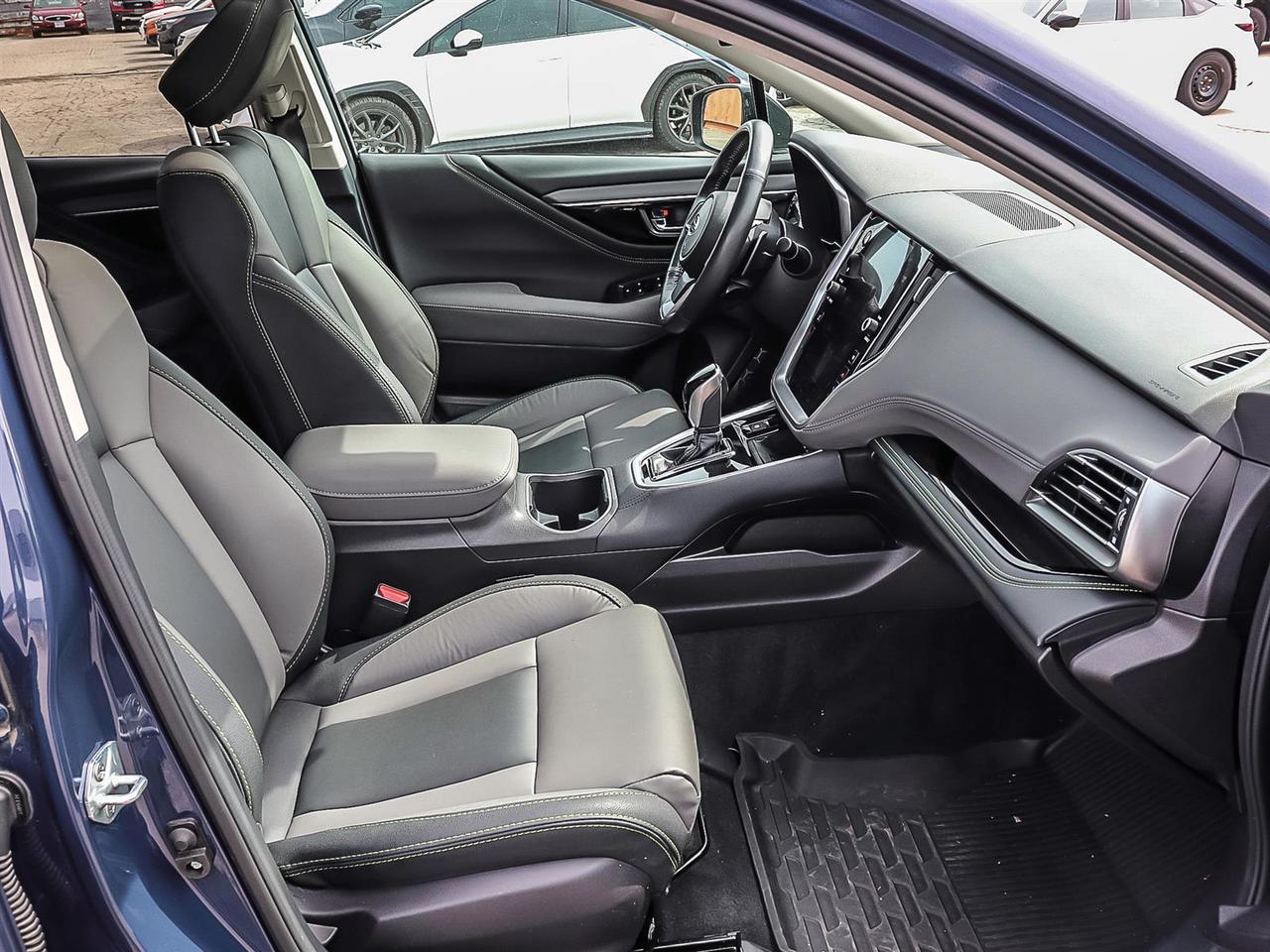 2023 Subaru Outback ONYX Photo