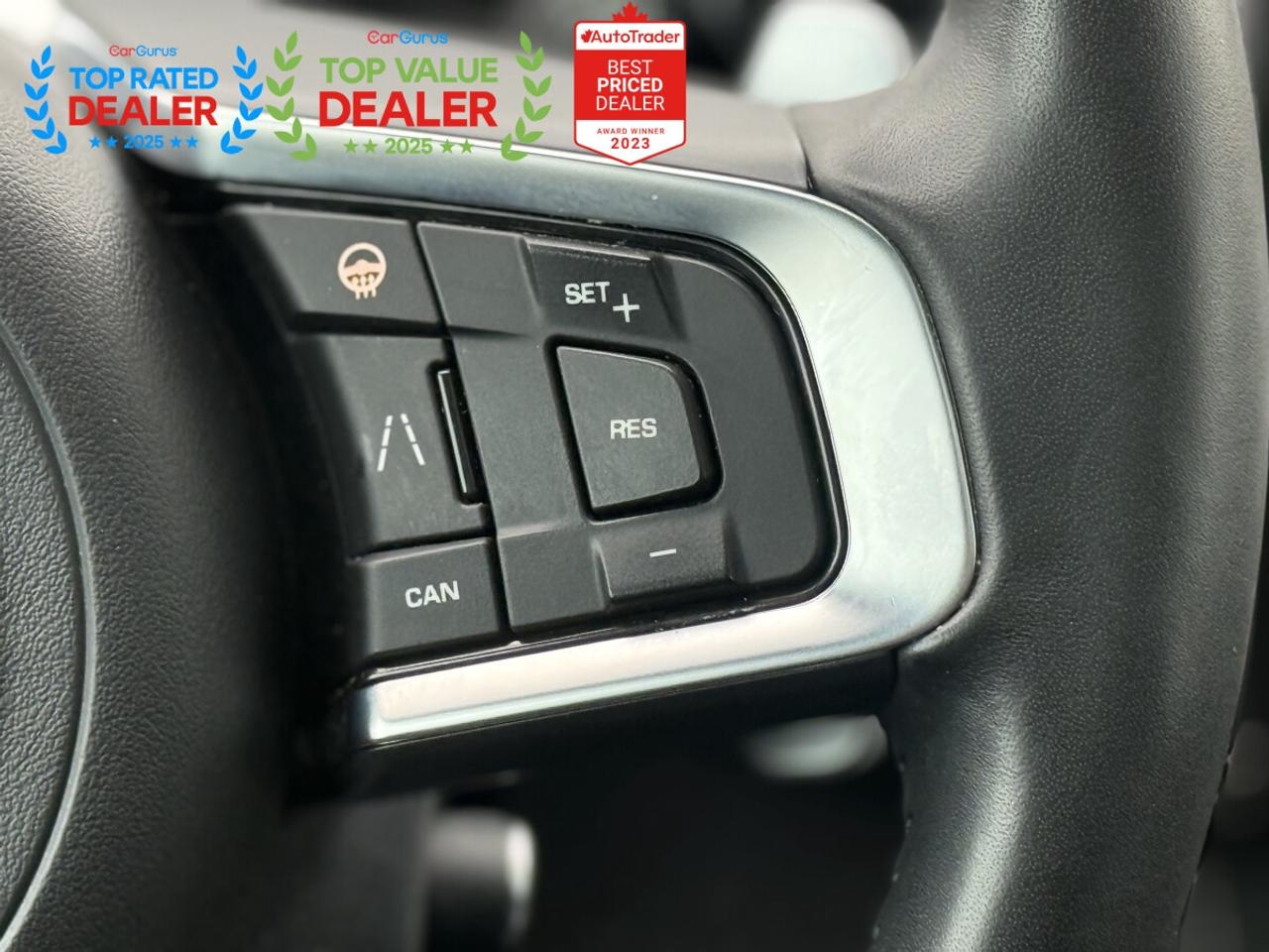 2020 Jaguar F-PACE R-SPORT | PANO | MERIDIAN | LOADED Photo