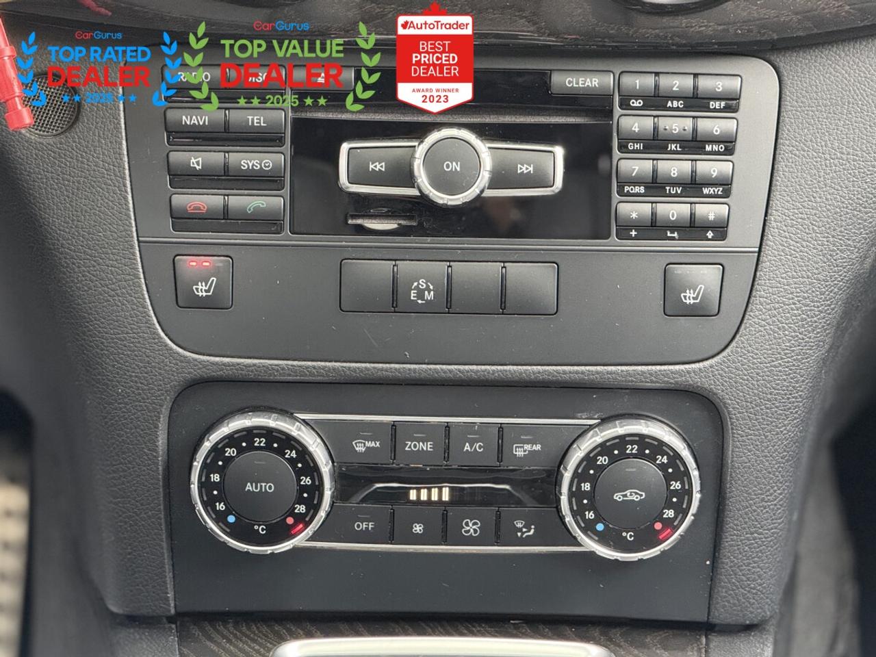 2015 Mercedes-Benz GLK-Class 250 //AMG PKG | PANO | BACK UP CAMERA Photo