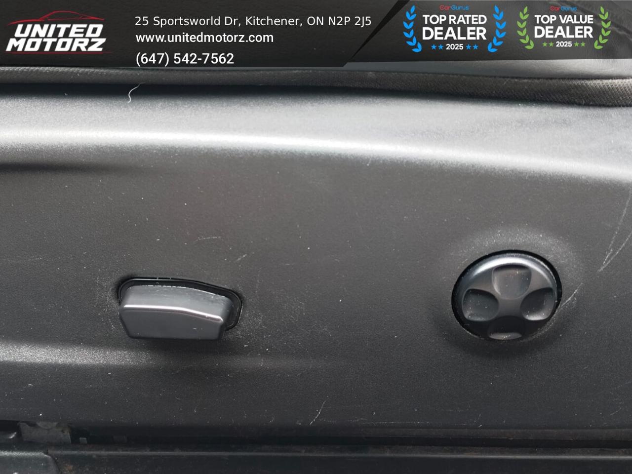 2017 Dodge Challenger SXT RWD 305 Hp~SAFETY CERTIFIED~ Photo