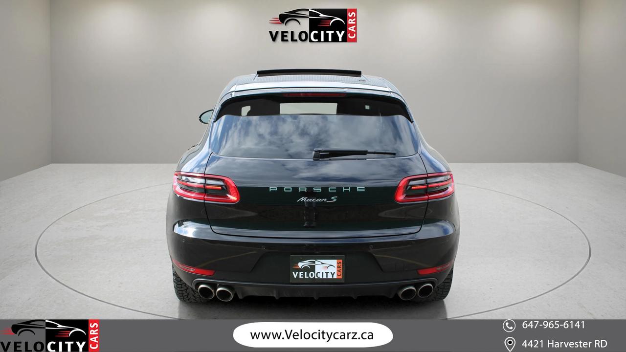 2016 Porsche Macan S Photo