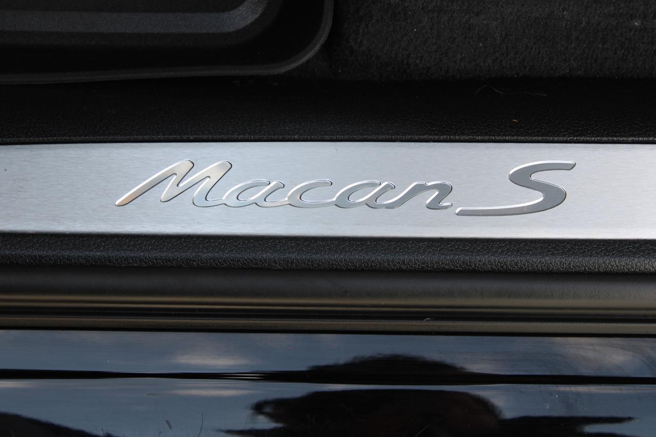 2016 Porsche Macan S Photo