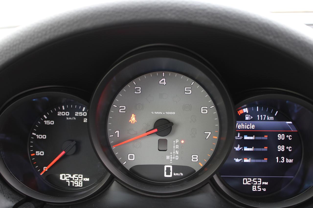 2016 Porsche Macan S Photo