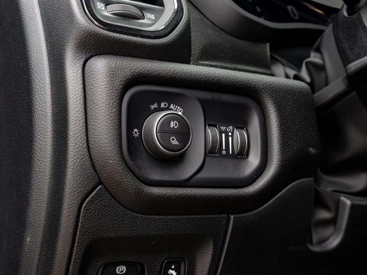 2024 RAM 1500 SPORT Photo