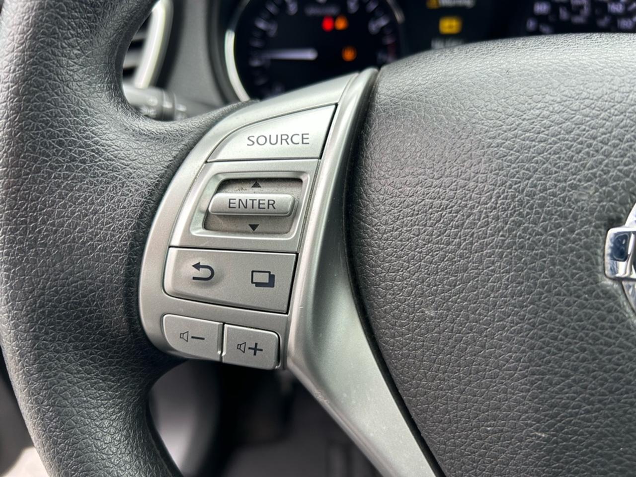 2016 Nissan Rogue SV  AS-IS** none Photo