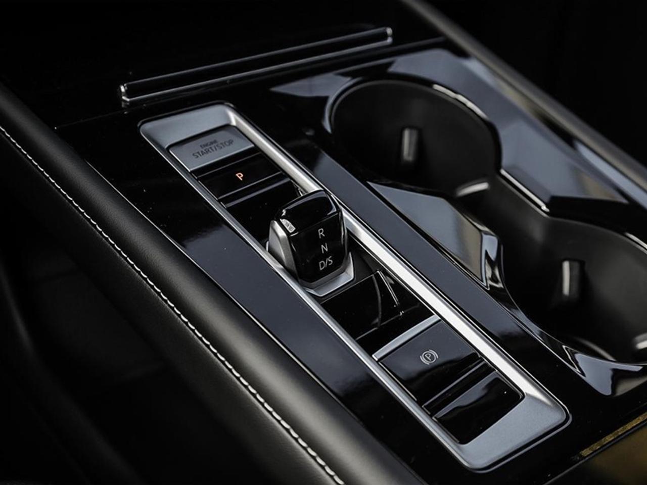 2026 Volkswagen Atlas Highline  - Sunroof -  Navigation Photo