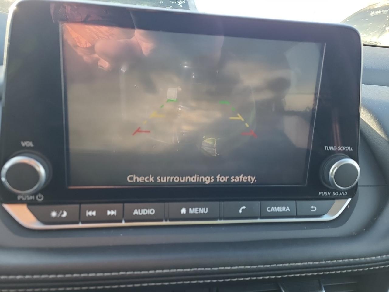 2024 Nissan Rogue SV MOONROOF Photo