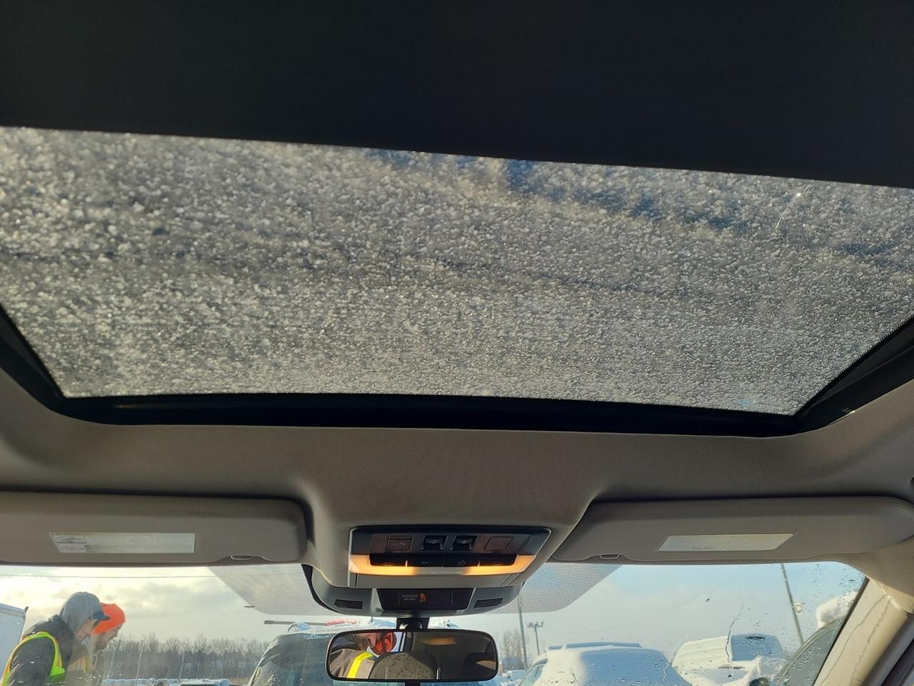 2024 Nissan Rogue SV MOONROOF Photo