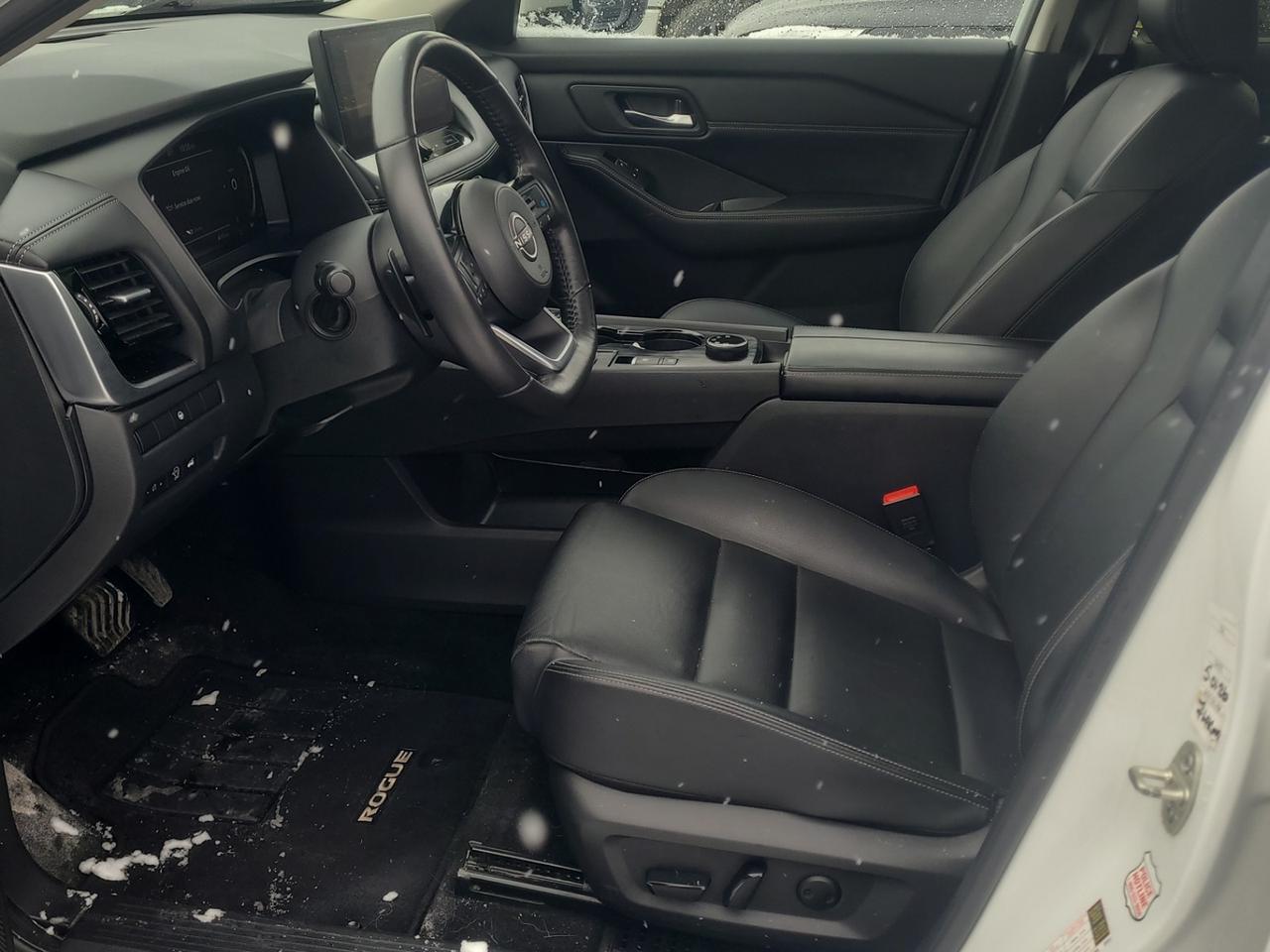 2024 Nissan Rogue SL Photo