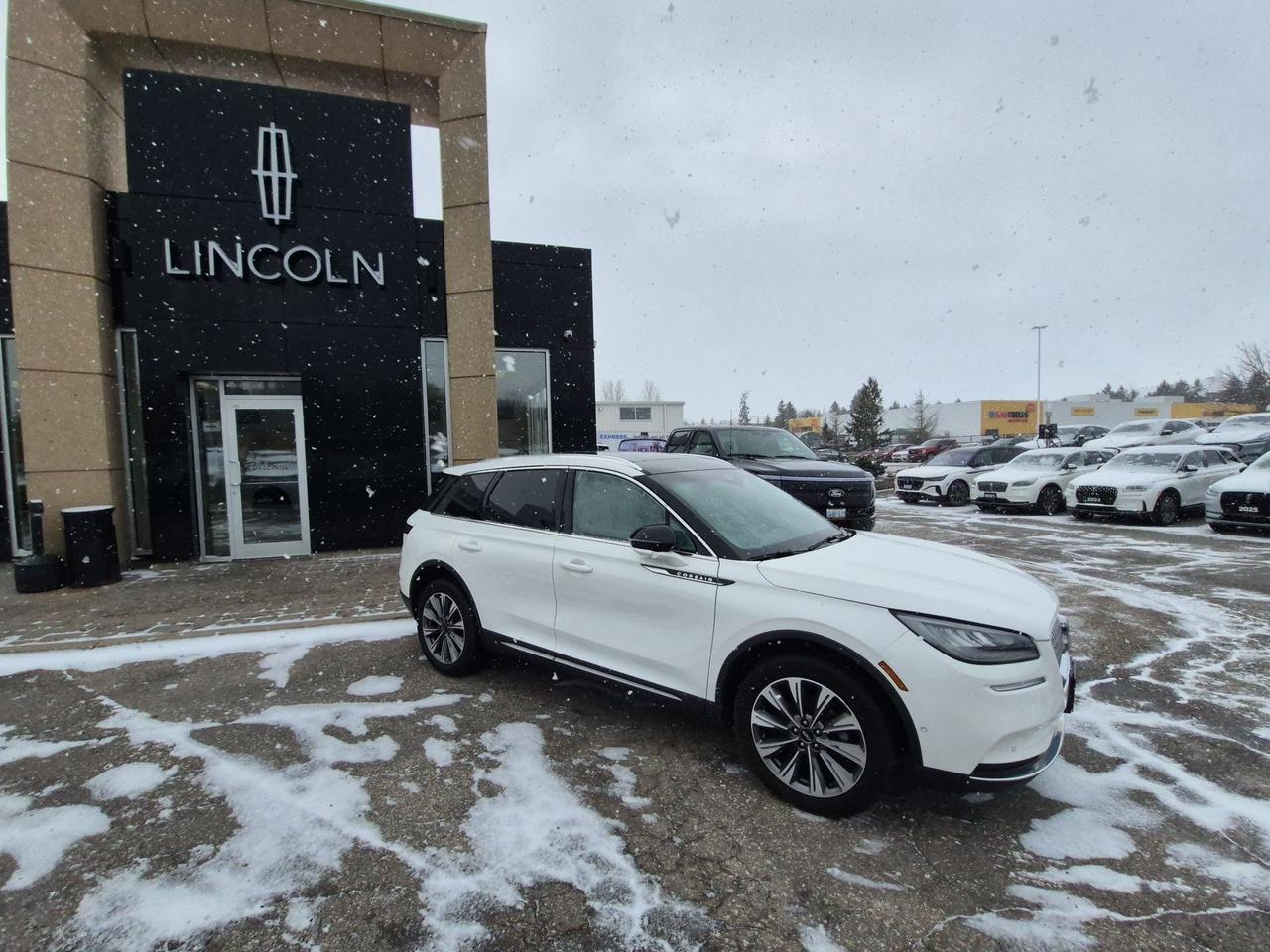 2022 Lincoln Corsair RESERVE! 201A PACK, LEATHER, MOONROOF, NEW TIRES! Photo0