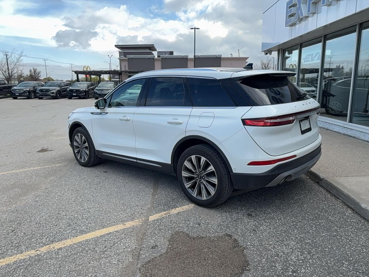 2022 Lincoln Corsair RESERVE! 201A PACK, LEATHER, MOONROOF, NEW TIRES! Photo
