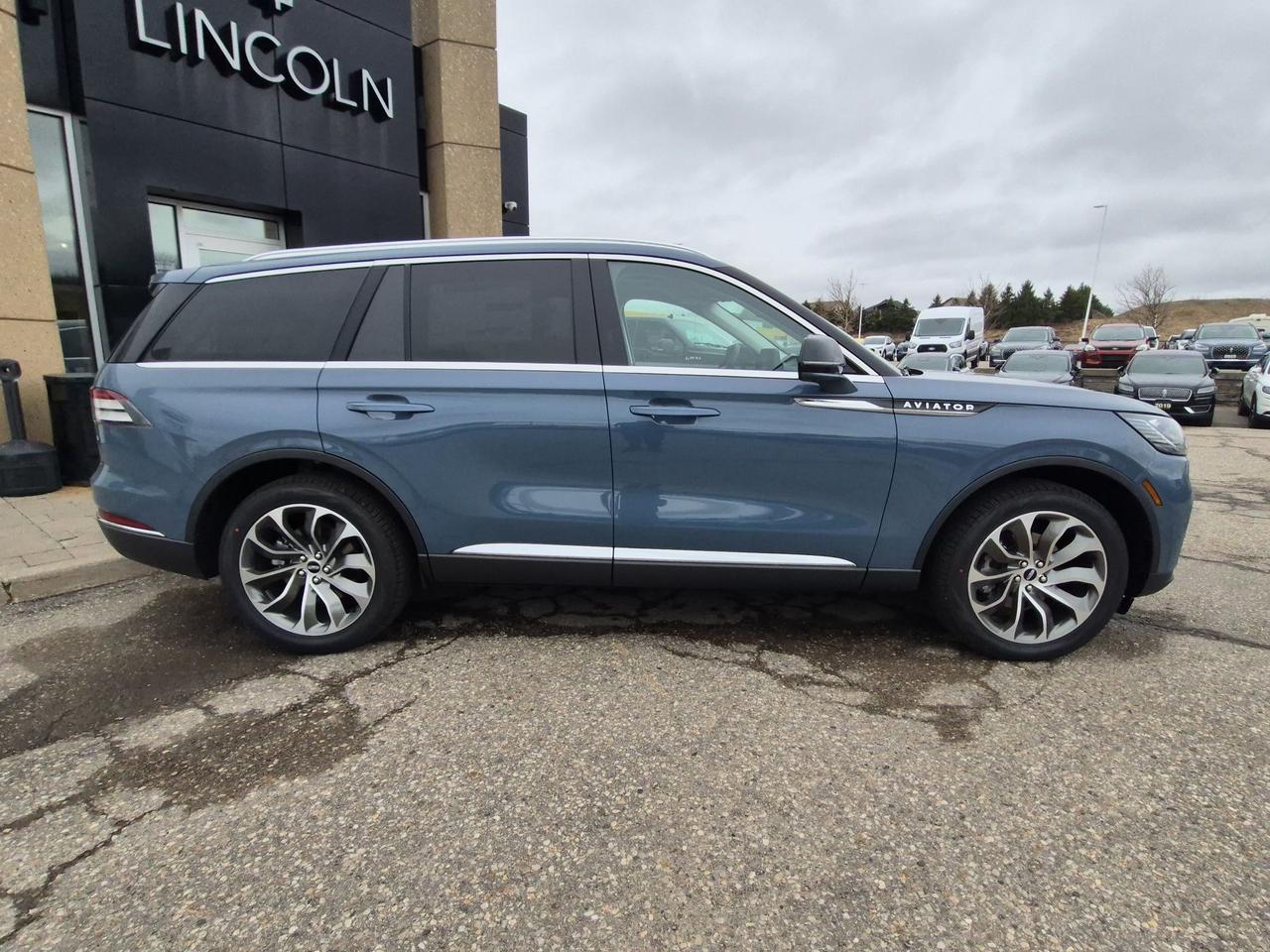 2026 Lincoln Aviator RESERVE AWD, PHONE AS A KEY, BLUECRUISE Photo2