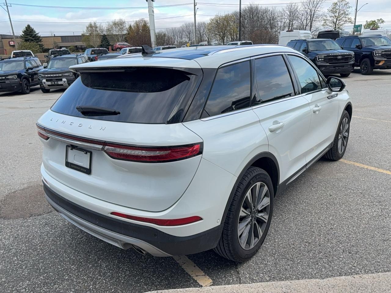 2022 Lincoln Corsair RESERVE! 201A PACK, LEATHER, MOONROOF, NEW TIRES! Photo4