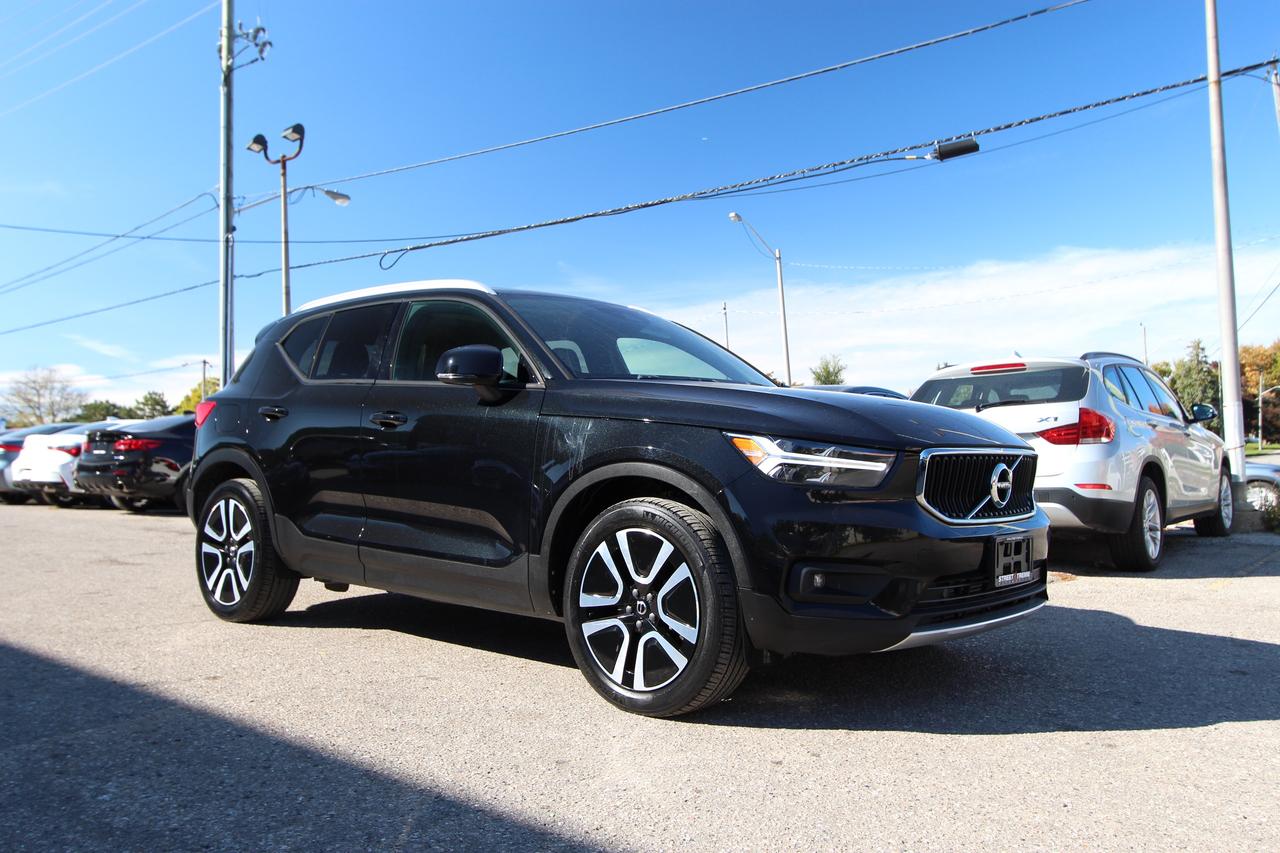 2020 Volvo XC40 T5 MOMENTUM - ALL WHEEL DRIVE Photo