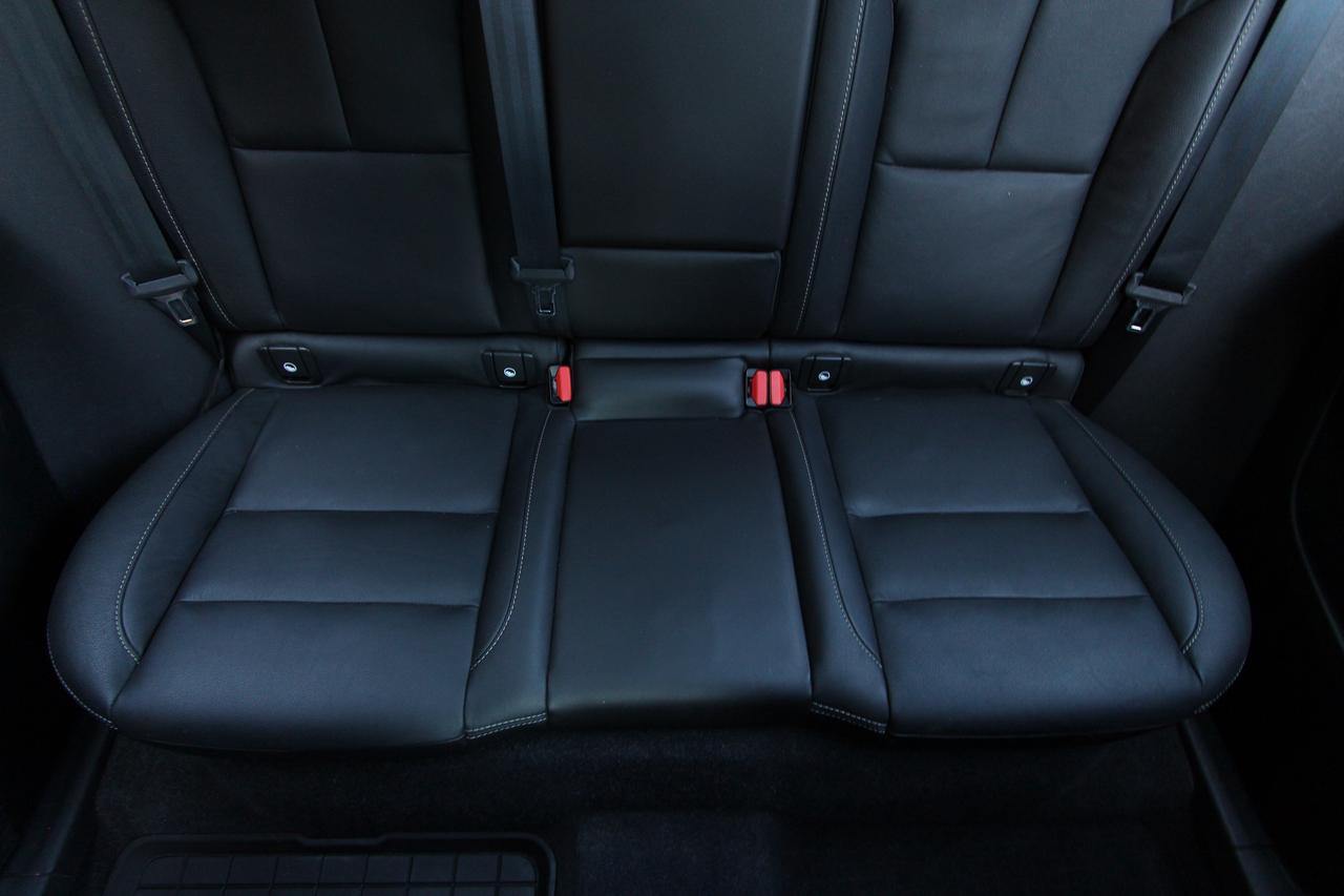 2020 Volvo XC40 T5 MOMENTUM - ALL WHEEL DRIVE Photo