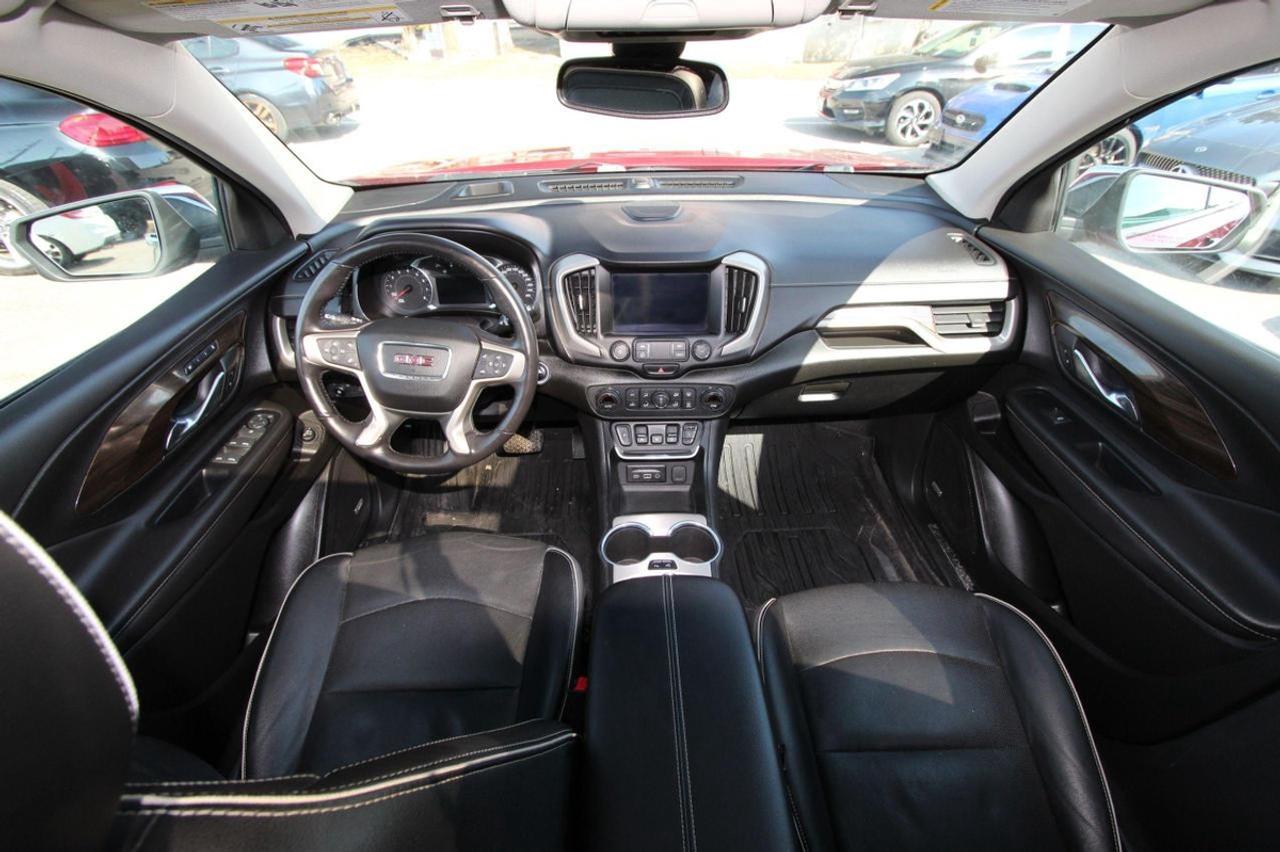 2019 GMC Terrain DENALI - ACCIDENT FREE ALL WHEEL DRIVE Photo