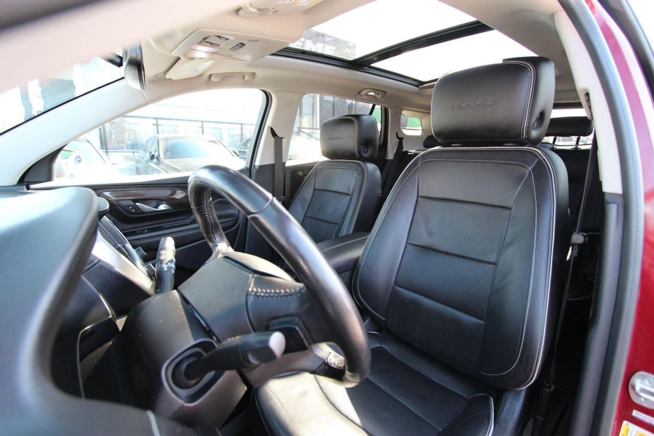 2019 GMC Terrain DENALI - ACCIDENT FREE ALL WHEEL DRIVE Photo
