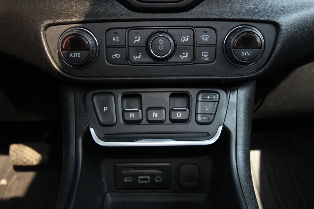 2019 GMC Terrain DENALI - ACCIDENT FREE ALL WHEEL DRIVE Photo