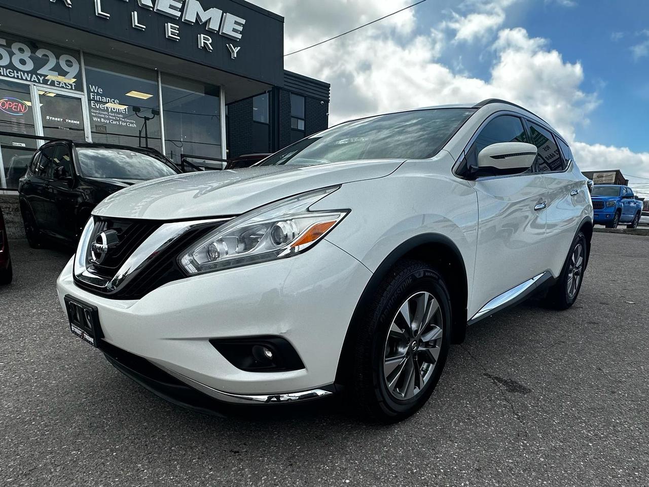 2016 Nissan Murano SV AWD- NO ACCIDENTS / 39 DEALER SERVICE RECORDS Photo