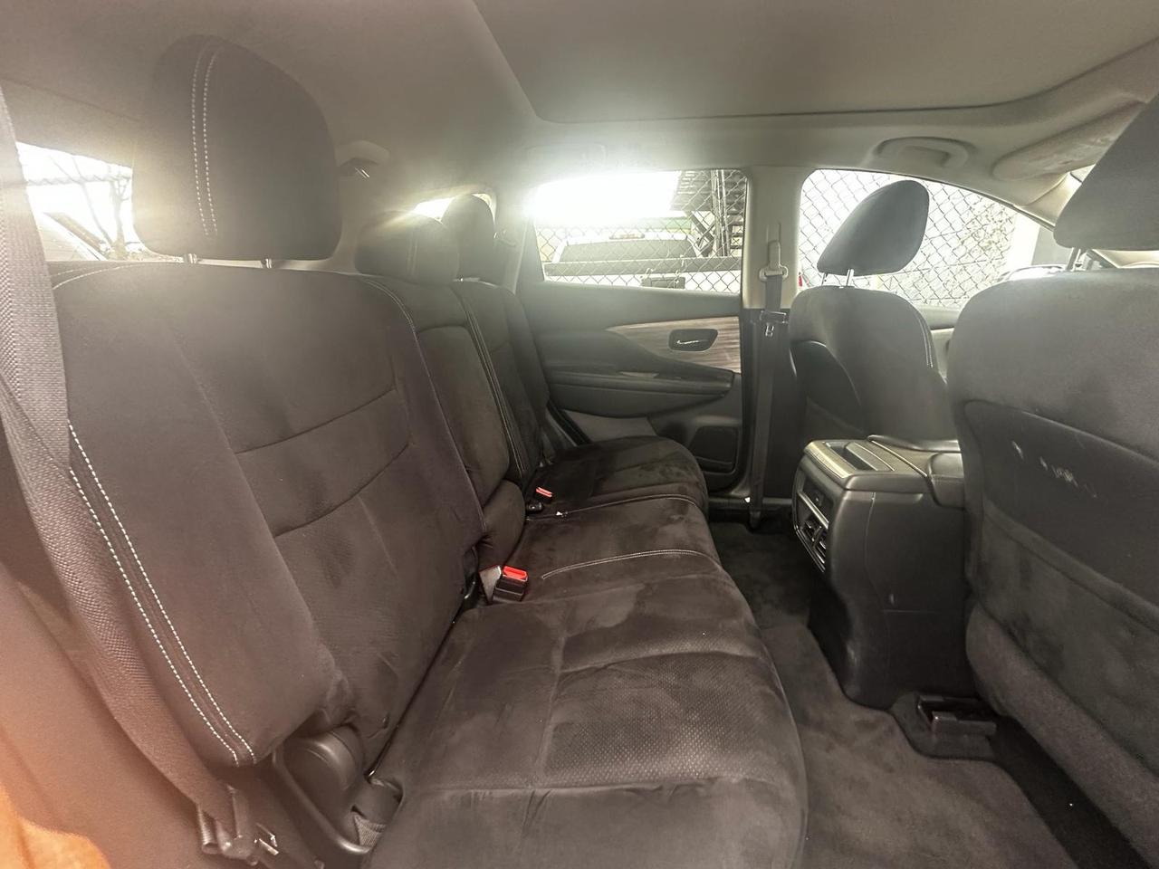 2016 Nissan Murano SV AWD- NO ACCIDENTS / 39 DEALER SERVICE RECORDS Photo